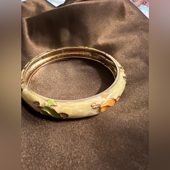 Enamel bracelet with turtles. - Picture 3 of 8